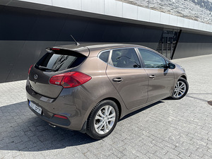 Kia CEED 2015. 1,6L 99kw (3 foto / 12)