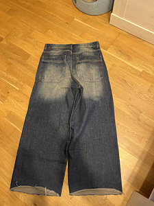 Teksad Bershka teksad s. 38 (2 foto / 4)