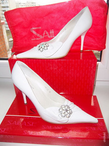 Очень красивые свадебные/ на выпускной туфли, 36-37 размер
