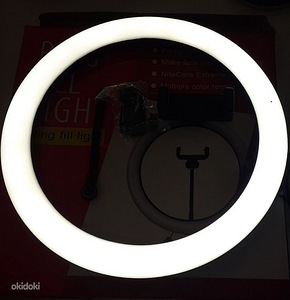 LOT! UUS SELFIE LED-rõngavalgusti telefonihoidjaga+ statiiv (5 foto / 5)