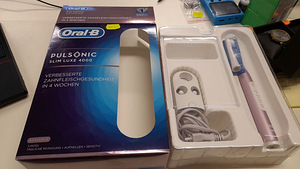 LOT! Oral B Pulsonic Slim Luxe 4000 Hambaharjad (2 foto / 2)