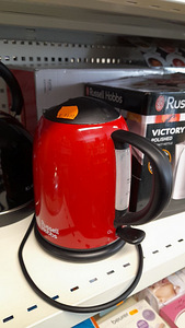 LOT! Veekeetja Russell Hobbs Punane (1 foto / 1)