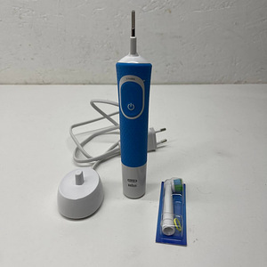LOT! Oral B elektriline hambahari (1 foto / 6)