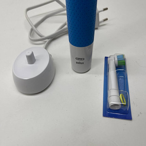 LOT! Oral B elektriline hambahari (4 foto / 6)