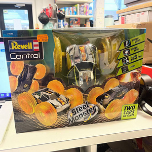 LOT! Revell Control 24640 Car Steel Monster kaugjuhitav auto (2 foto / 5)