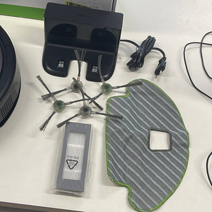 LOT! Pesev Robottolmuimeja Roomba Combo (iRobot) (4 foto / 10)