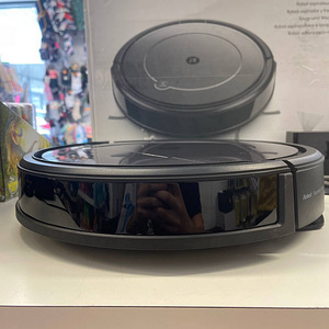 LOT! Pesev Robottolmuimeja Roomba Combo (iRobot) (5 foto / 10)