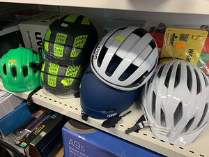 LOT! JALGRATTAKIIIVRID UVEX, ABUS, ALPINA. SUPER HINNAD! (2 foto / 4)