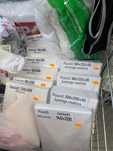 LOT! Tekkid, padjad, kattemadratsid, madratsid Dormeo (2 foto / 10)