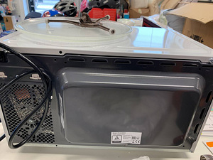 LOT! Mikrolaineahi Bosch FFL023MW0 20 L 800 W (6 foto / 6)