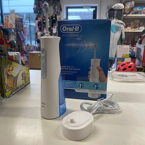 LOT! Surveprits Braun Oral-B AquaCare 4 Irrigator juhtmeta (2 foto / 10)