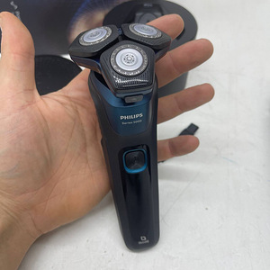 LOT! Philips seeria 5000 elektriline märg- ja kuiv pardel (6 foto / 10)