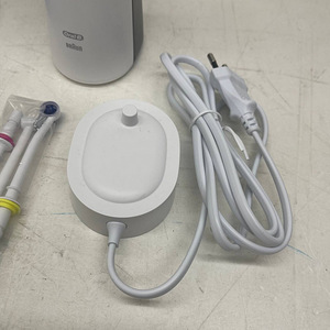 LOT! Oral-B AquaCare 6 juhtmeta irrigator (5 foto / 10)