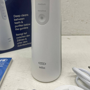 LOT! Oral-B AquaCare 6 juhtmeta irrigator (6 foto / 10)