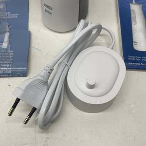 LOT! Oral-B AquaCare 6 Pro-Expert juhtmeta irrigator (4 foto / 10)