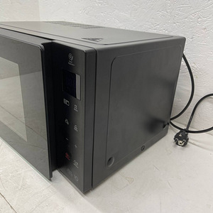 LOT! LG NeoChef mikrolaineahi 23 L 1150 W (3 foto / 10)