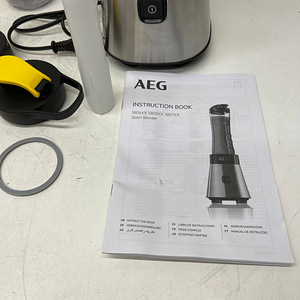 Миксер AEG 600мл 300Вт (4 фото из 10)