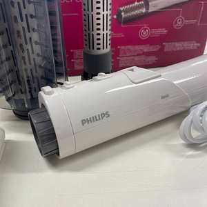 LOT! Philips AirStyler Serie 7000 BHA710 Föön koolutaja (7 foto / 10)