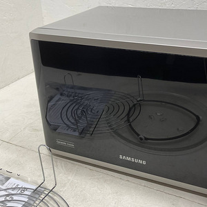 Микроволновый гриль Samsung EGComb с горячим воздухом MG2AK3 (7 фото из 10)
