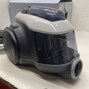 Пылесос Electrolux PC91-4MG 1,6 л без мешка (8 фото из 10)