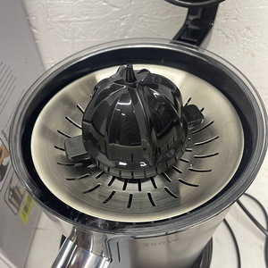 LOT! Mahlapress Black & Decker Electric Juicer BXCJ350E 350W (6 foto / 10)
