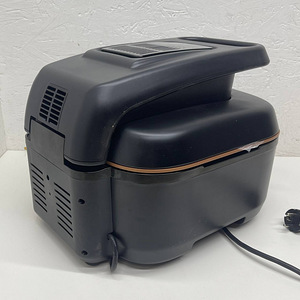 Мультиварка-фритюрница Russell Hobbs Satisfry Air & Grill (8 фото из 10)