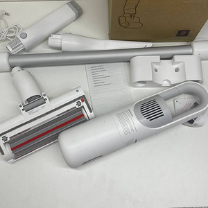 LOT! Varstolmuimeja XIAOMI Mi Vacuum Cleaner Light 0.5 L (6 foto / 10)