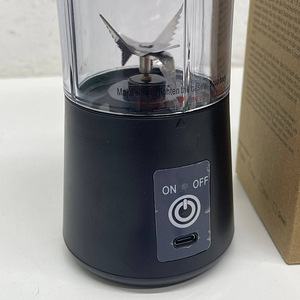 LOT! UUS Kaasaskantav mini blender Moisturnt 6S 55.5 W (5 foto / 8)
