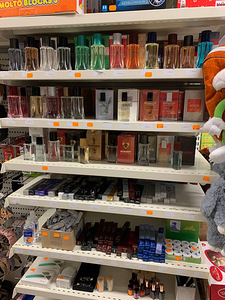 UUS parfüüm meestele / naistele -50% Pood suletakse (2 foto / 3)