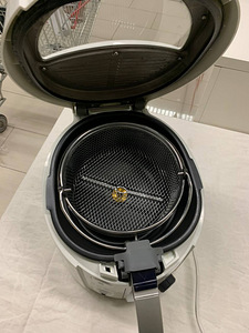 LOT! De'Longhi F-28211 Õlifritüür 1800 W, 1.2 l (7 foto / 8)
