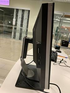 LOT! Dell monitor 24" U2410 (4 foto / 7)