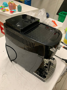 LOT! Kohvimasin DELONGHI ECAM22.110B 1450 W 15 Bar (9 foto / 10)