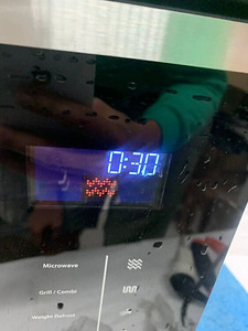 Caso EMGS25 sisseehitatud mikrolaineahi kvartsgrilliga 25l (3 foto / 10)