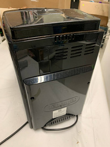 LOT! Kohvimasin DELONGHI ECAM22.110B 1450 W 15 Bar (8 foto / 10)