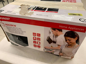 LOT! UUS Sharp R642BKW Mikrolaineahi 20 L, 800 W (10 foto / 10)