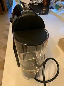 LOT! DeLonghi Inissia EN 80.B kapselkohvimasin must (4 foto / 8)