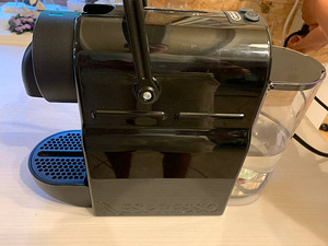 LOT! DeLonghi Inissia EN 80.B kapselkohvimasin must (6 foto / 8)