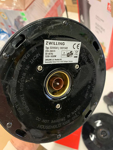 ZWILLING Enfinigy Чайник 1 л 1850 Вт Черный (4 фото из 8)