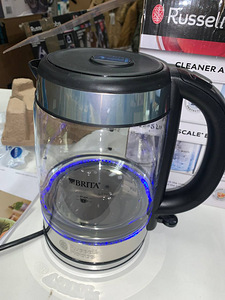 LOT! Russell Hobbs Clarity Brita veefiltriga 1,7l 2200W LED (2 foto / 5)