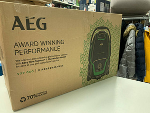 ЛОТ! Пылесос AEG VX9-2-ÖKO с мешком НЕ РАБОТАЕТ! (8 фото из 9)