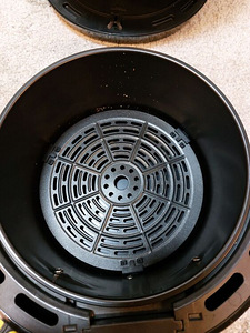 LOT! Klarstein Crisp-Pro 4,3L Kuumaõhufritüür (4 foto / 5)