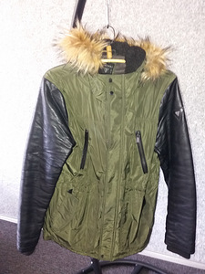 Talvejope GUESS XXL (2 foto / 3)