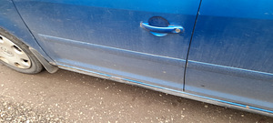 VW Touran (3 фото из 4)