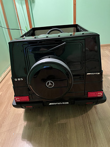 Laste auto Mercedes G65 AMG must (4 foto / 8)