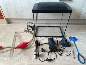Akvaarim 30 liitrit + varustus (1 foto / 2)