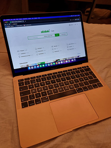 Macbook Air 2019 Retina (2 foto / 2)