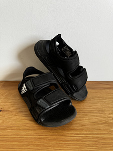 -50% ADIDAS Performance ALTASWIM laste sandaalid (suurus 24)