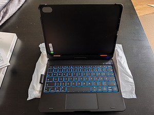 Bluetooth klaviatuur iPad 10-le, 10.9" ekraanile (1 foto / 7)