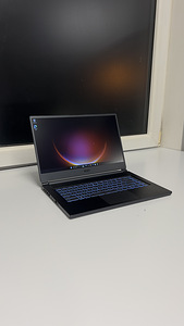 MSI Stealth 15M RTX3060 i7-11375H 16GB 500GB (1 foto / 7)