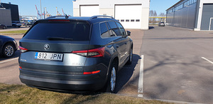 Auto. (2 foto / 5)